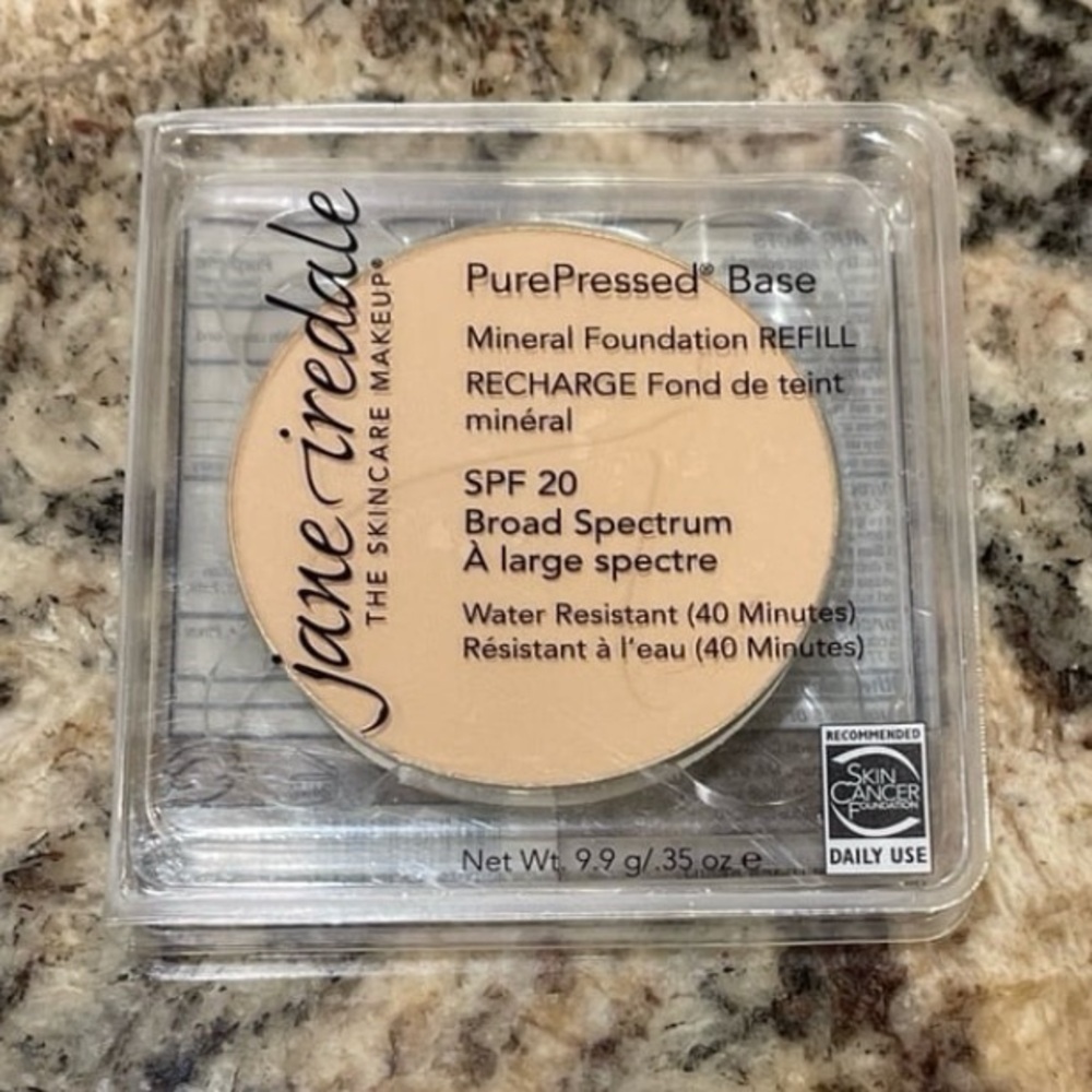 Jane Iredale Warm Silk PurePressed Base